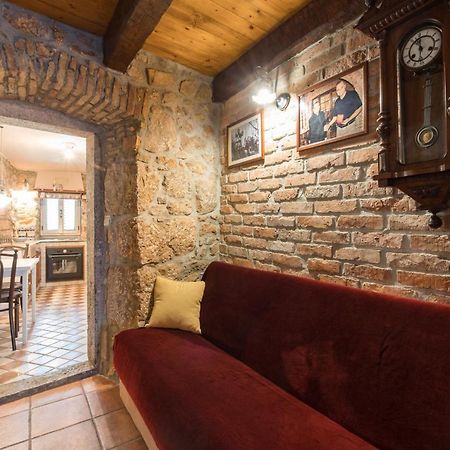 Holiday Home Bozanic Vrbnik Kültér fotó