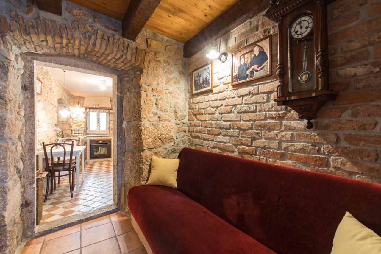 Holiday Home Bozanic Vrbnik Kültér fotó