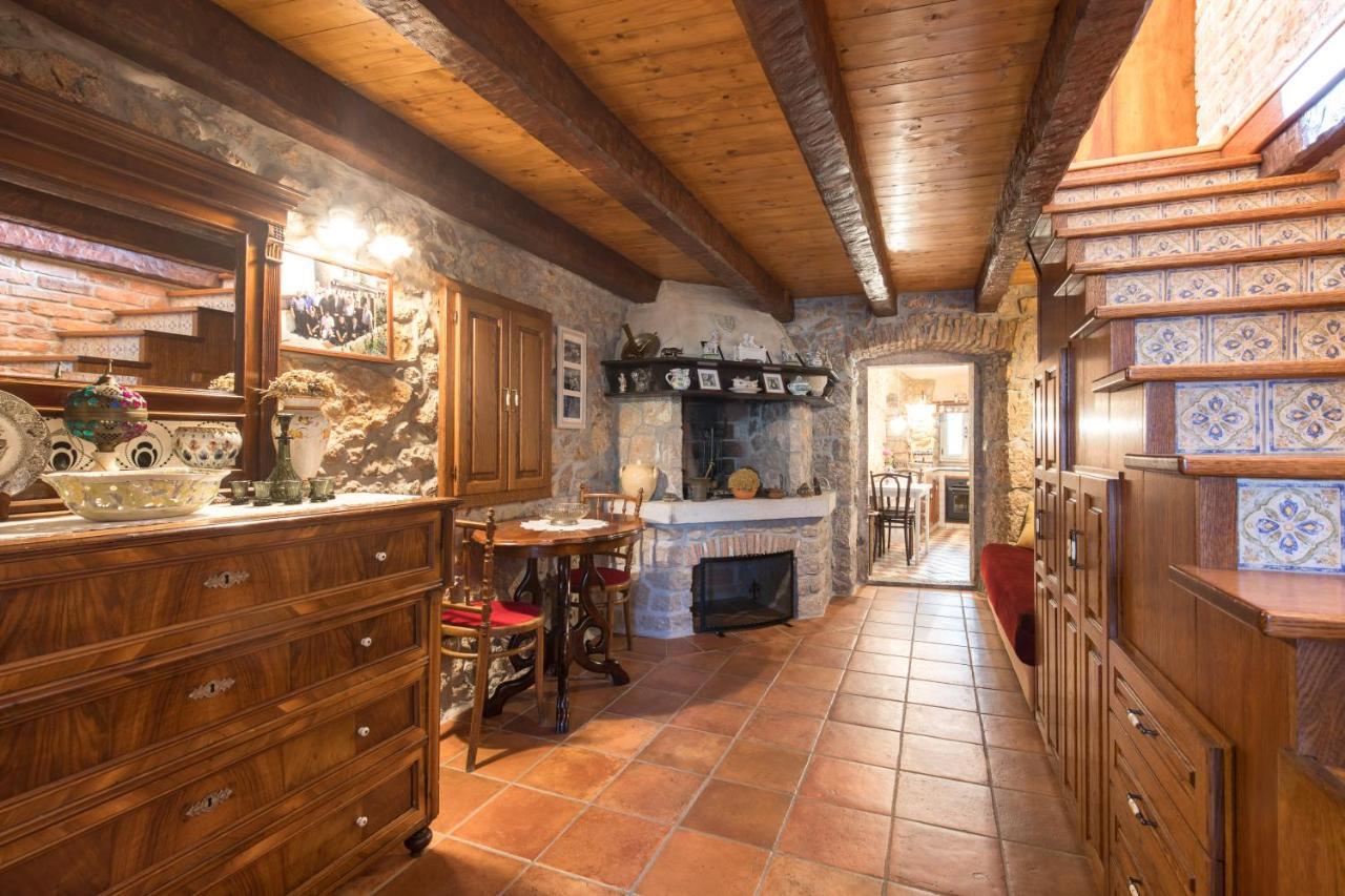 Holiday Home Bozanic Vrbnik Kültér fotó